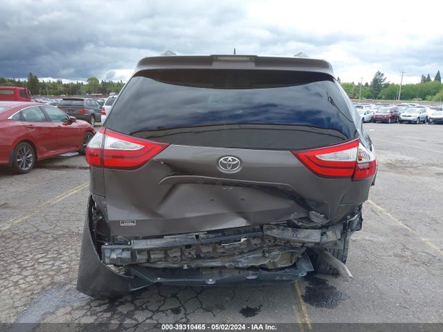 Toyota Sienna Xle 7 Passenger 2018 5TDDZ3DC3JS199427 Image 16