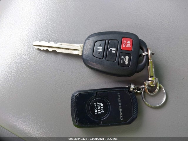 Toyota CAMRY LE 2016 4T4BF1FKXGR555449 Image 11
