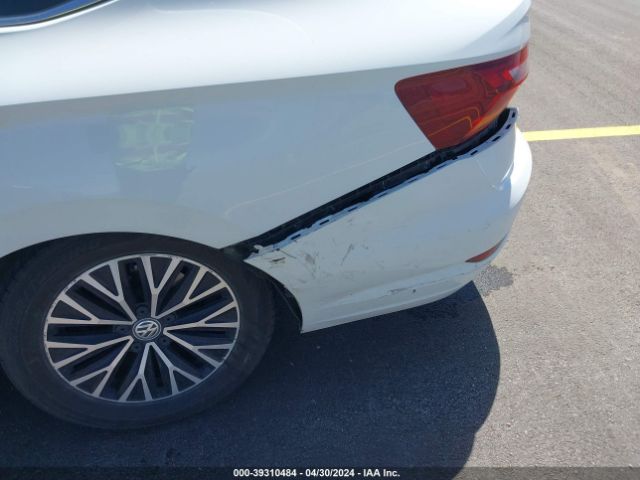 3VWE57BUXKM038686 Volkswagen Jetta 1.4t Sel