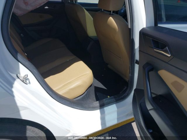 3VWE57BUXKM038686 Volkswagen Jetta 1.4t Sel