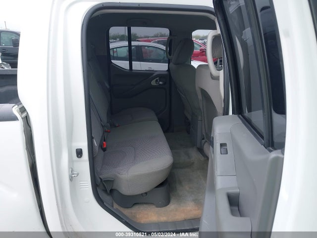 Nissan Frontier Sv 2018 1N6DD0ER6JN715802 Image 8