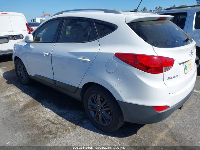 Hyundai TUCSON SE 2015 KM8JU3AG0FU112767 Image 3