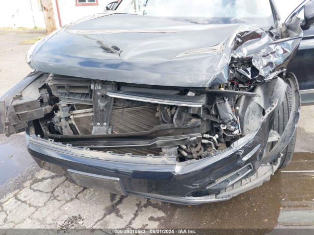 3VV2B7AXXJM125613 Volkswagen Tiguan 2.0t Se/2.0t Sel