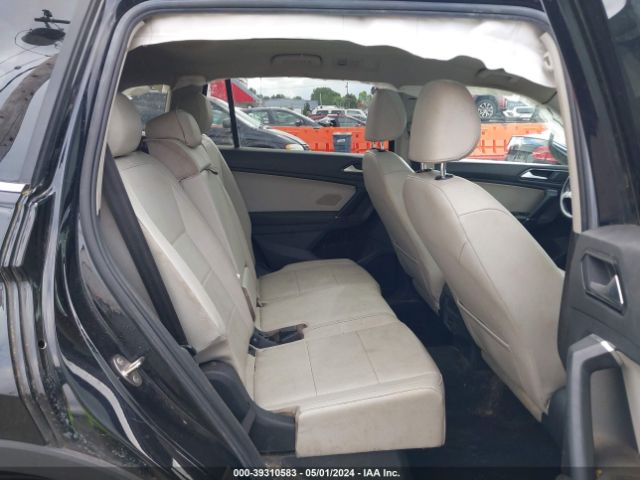 3VV2B7AXXJM125613 Volkswagen Tiguan 2.0t Se/2.0t Sel