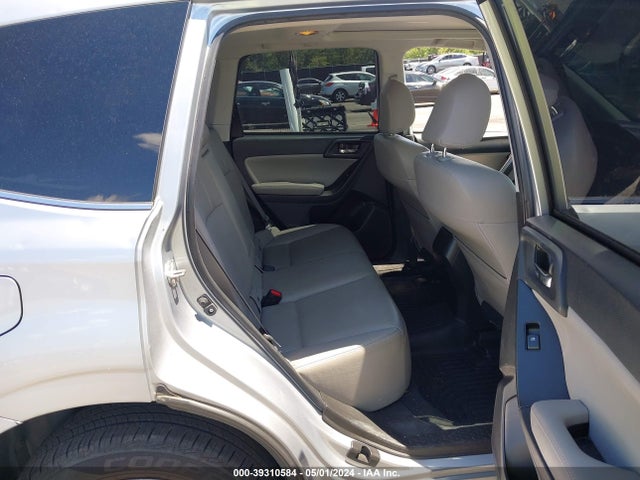 Subaru Forester 2.5i Limited 2015 JF2SJAHC0FH495287 Image 8