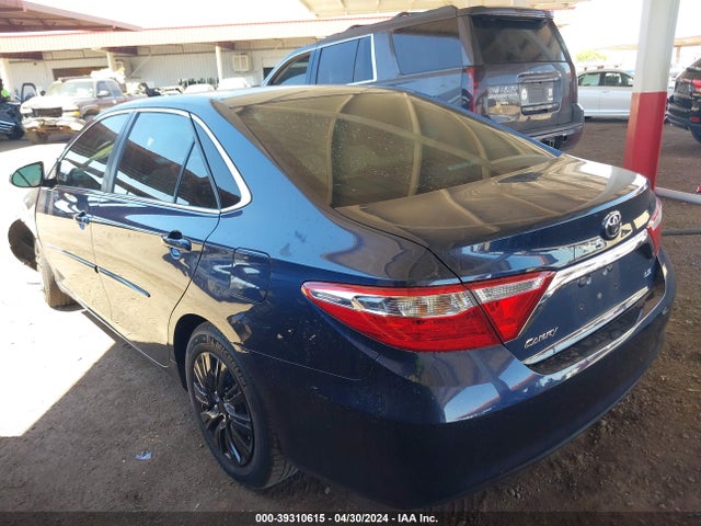 Toyota CAMRY LE 2016 4T4BF1FK9GR555152 Image 3