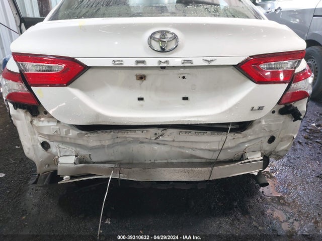 Toyota CAMRY LE 2018 JTNB11HK8J3010420 Image 6