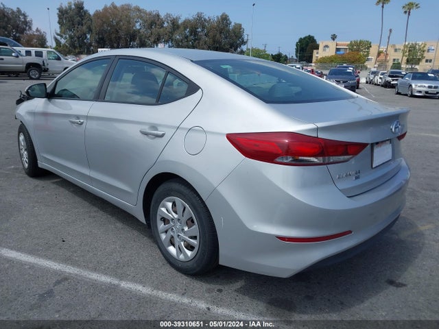 Hyundai ELANTRA SE 2018 5NPD74LF2JH279041 Image 3
