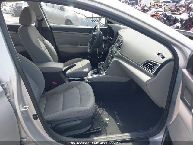 Hyundai ELANTRA SE 2018 5NPD74LF2JH279041 Image 5