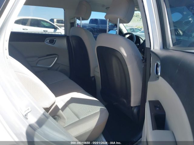 KNDJ23AU2L7100257 KIA Soul Lx/x Line/s
