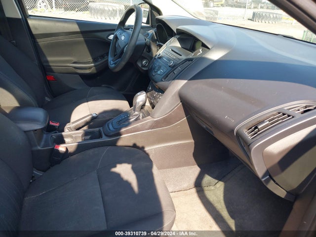 Ford FOCUS SE 2015 1FADP3F24FL329272 Image 5