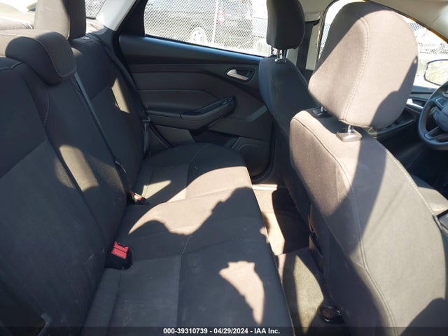 Ford FOCUS SE 2015 1FADP3F24FL329272 Image 8