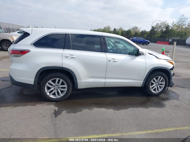 Toyota Highlander Le V6 2015 5TDZKRFHXFS092582 Image 13