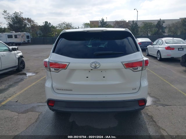 Toyota Highlander Le V6 2015 5TDZKRFHXFS092582 Image 16
