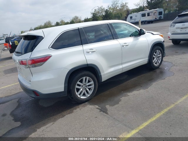 Toyota Highlander Le V6 2015 5TDZKRFHXFS092582 Image 4