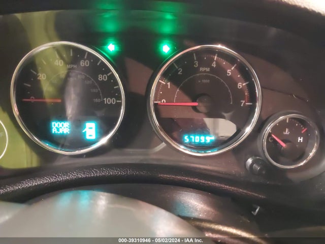 1C4BJWDG5FL614825 Jeep Wrangler Unlimited Freedom Edition