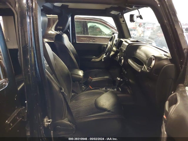 1C4BJWDG5FL614825 Jeep Wrangler Unlimited Freedom Edition