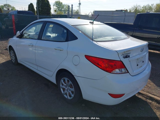 Hyundai ACCENT GLS 2014 KMHCT4AE8EU660868 Image 3