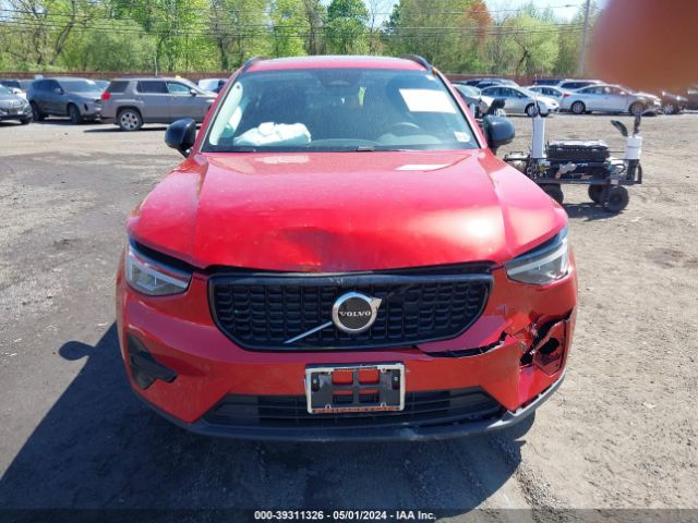 YV4L12UKXR2271261 Volvo Xc40 B5 Core Dark Theme