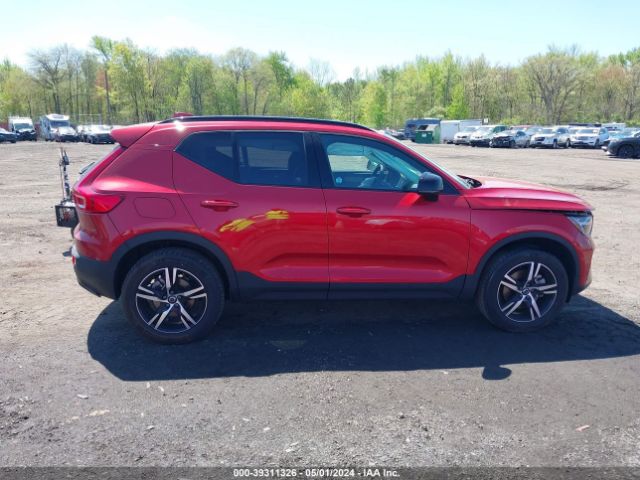 YV4L12UKXR2271261 Volvo Xc40 B5 Core Dark Theme