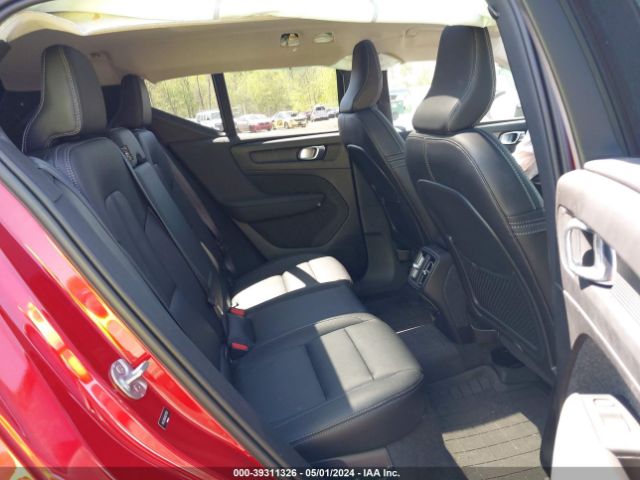 YV4L12UKXR2271261 Volvo Xc40 B5 Core Dark Theme