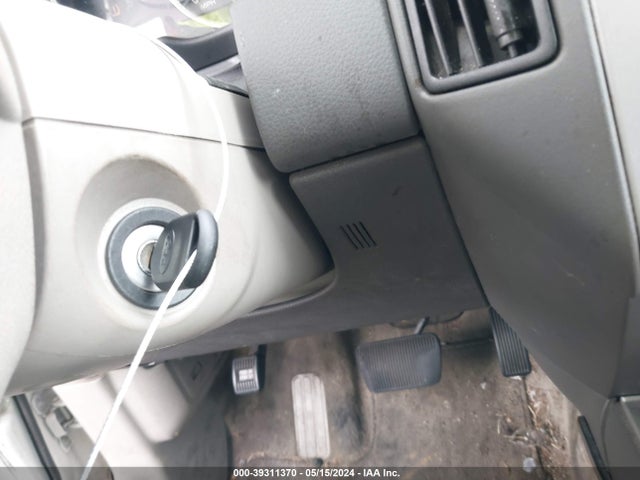 39311370 :رقم المزاد ، 2FMDK3GC4ABB62917 vin ، 2010 Ford Edge Se مزاد بيع