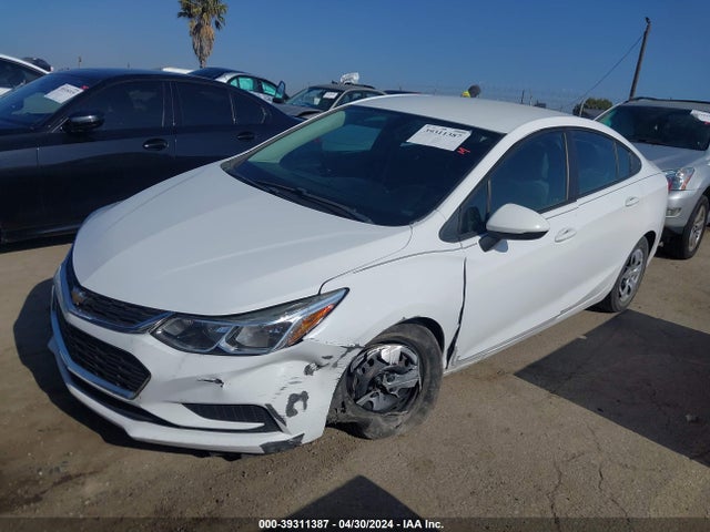 Chevrolet Cruze Ls Auto 2018 1G1BC5SM3J7229755 Image 2