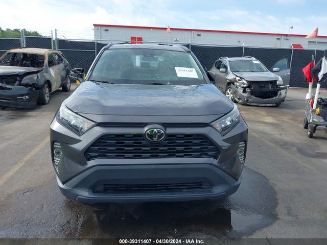 Toyota RAV4 LE 2019 2T3H1RFV3KW005490 Image 12
