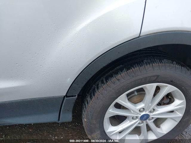 Ford ESCAPE SE 2017 1FMCU0GD1HUC81896 Image 6