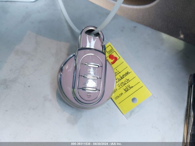 2016 MINI CLUBMAN WMWLN5C5XG2B28098 Photo 10