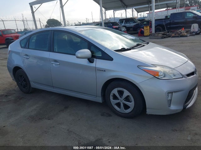Toyota Prius Two 2014 JTDKN3DU6E0363225 Image 1