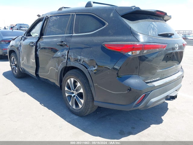 Toyota Highlander Xle 2022 5TDHZRAH1NS136434 Image 3