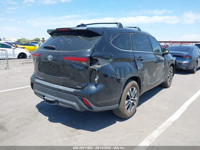 Toyota Highlander Xle 2022 5TDHZRAH1NS136434 Image 4