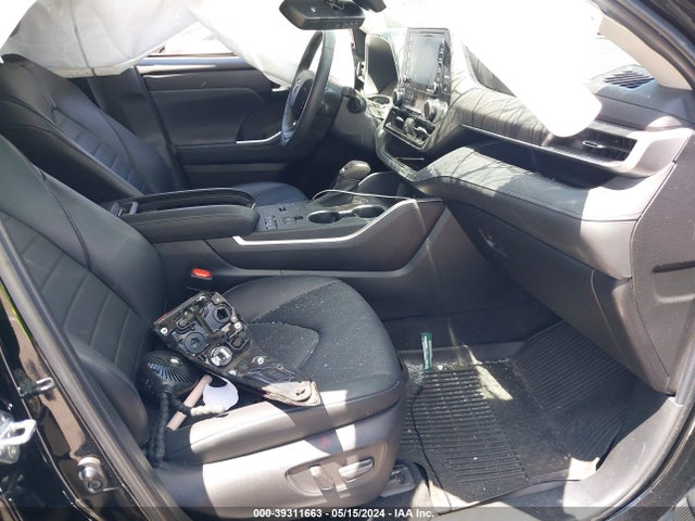 Toyota Highlander Xle 2022 5TDHZRAH1NS136434 Image 5