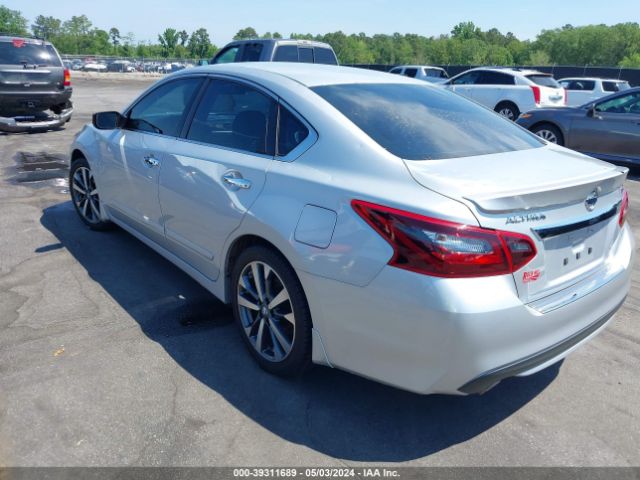 1N4AL3AP3HC141685 Nissan Altima 2.5 Sr