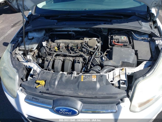 Ford FOCUS SE 2014 1FADP3F25EL376082 Image 10