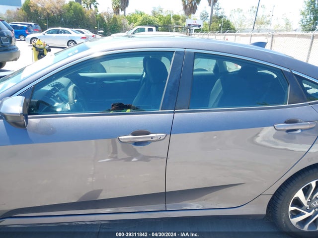 Honda CIVIC EX 2018 2HGFC2F76JH544986 Image 14