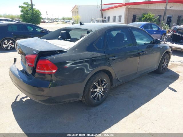 1VWAT7A3XEC081864 Volkswagen Passat 1.8t Wolfsburg Edition
