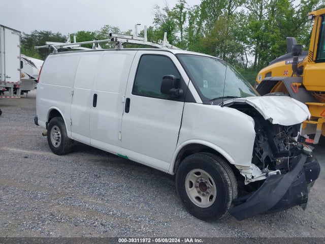 Chevrolet Express 2500 Work Van 2015 1GCWGFCF8F1159215 main image