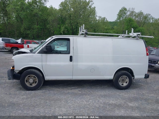 Chevrolet Express 2500 Work Van 2015 1GCWGFCF8F1159215 Image 14
