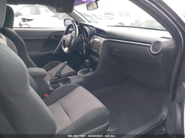 JTKJF5C73F3090673 Scion TC