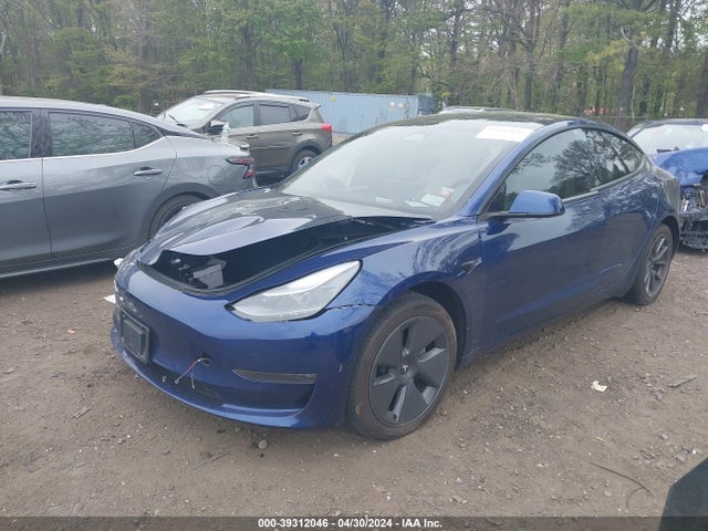 Tesla Model 3 Long Range Dual Motor All-wheel Drive 2022 5YJ3E1EB6NF306207 Image 2