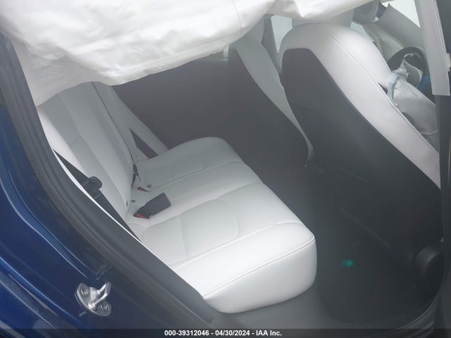 Tesla Model 3 Long Range Dual Motor All-wheel Drive 2022 5YJ3E1EB6NF306207 Image 8
