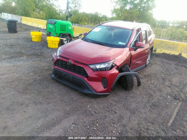 Toyota RAV4 LE 2021 2T3G1RFV9MC141591 Image 2