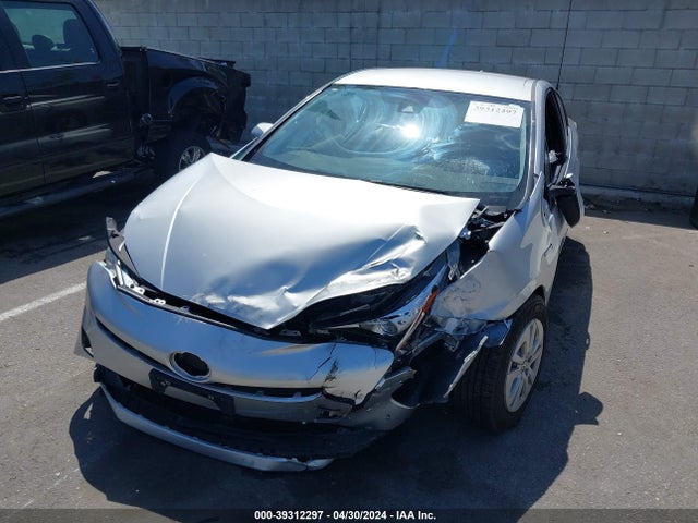 Toyota Prius Two 2017 JTDKBRFU9H3549353 Image 12