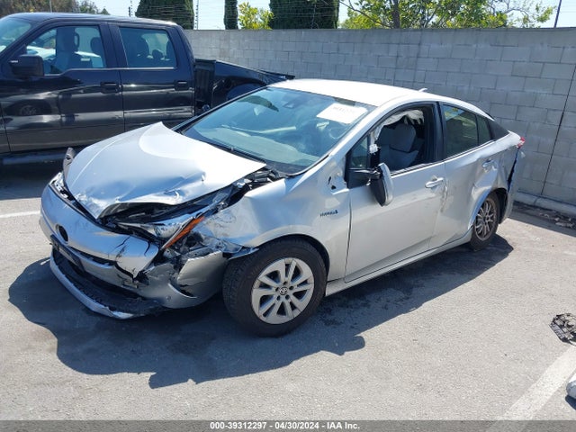 Toyota Prius Two 2017 JTDKBRFU9H3549353 Image 2