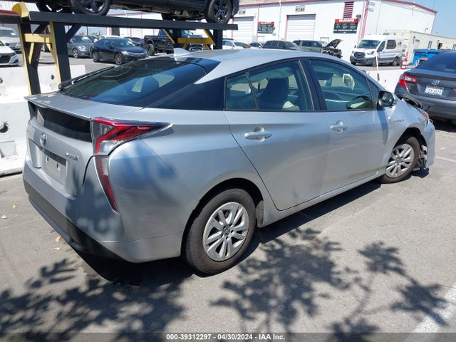 Toyota Prius Two 2017 JTDKBRFU9H3549353 Image 4