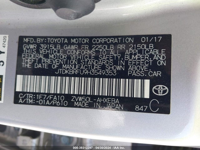 Toyota Prius Two 2017 JTDKBRFU9H3549353 Image 9