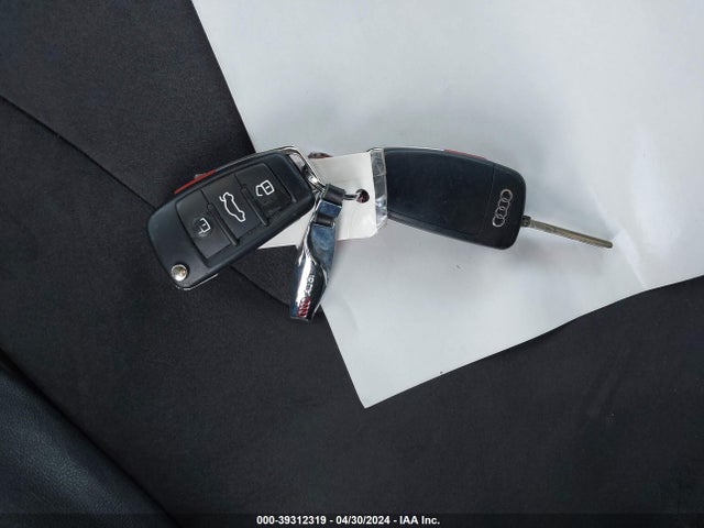 2010 AUDI TT TRUFFAFK0A1017227 Photo 10