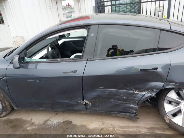 7SAYGDEE0PA208319 Tesla Model Y Awd/long Range Dual Motor All-wheel Drive